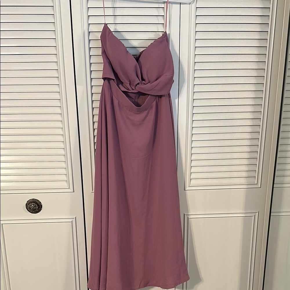Elegant Mauve Evening Dress